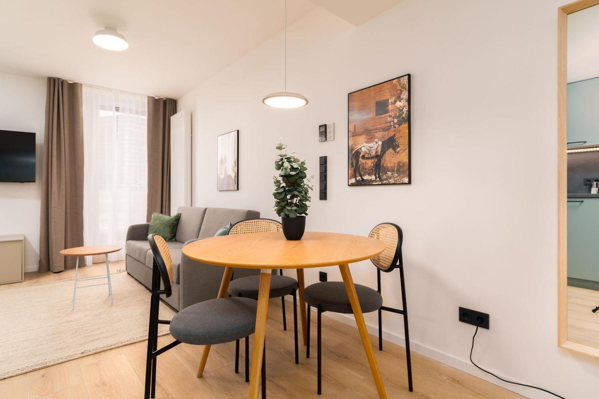 Limehome Vienna Favoritenstr. Rom bilde