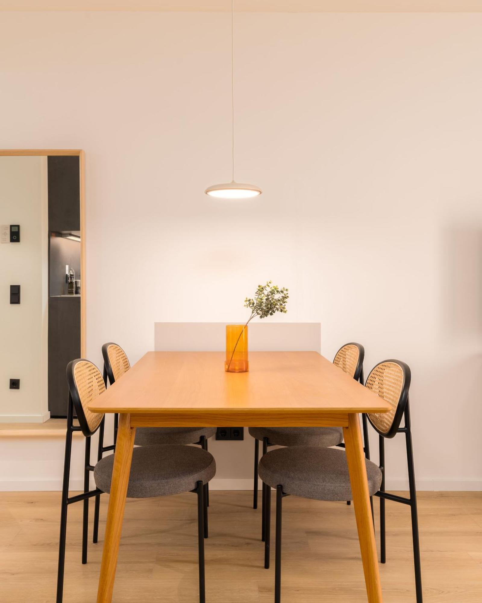 Limehome Vienna Favoritenstr. Rom bilde