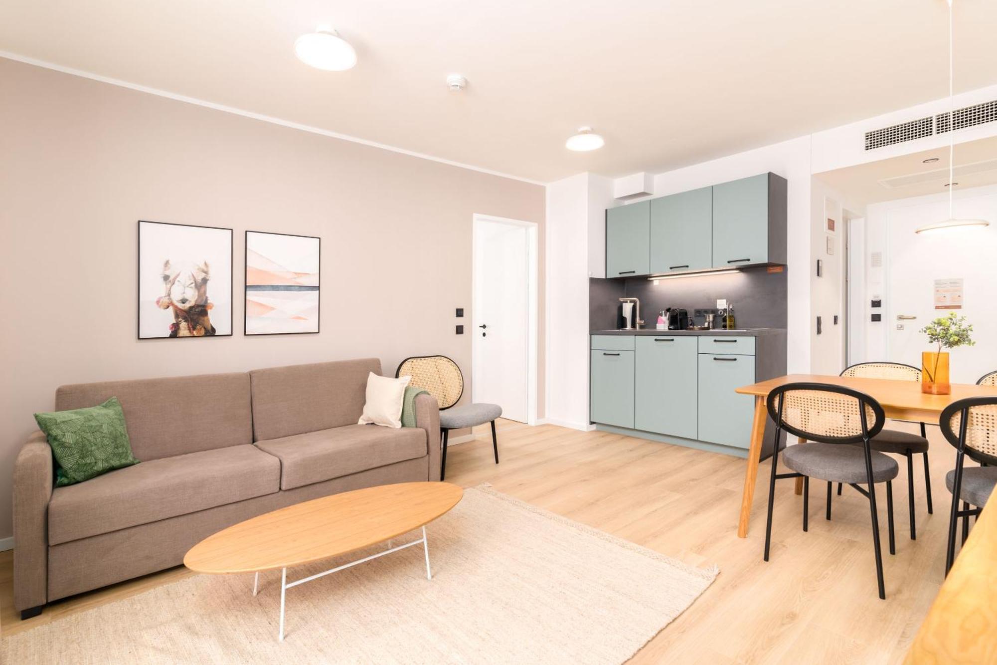 Limehome Vienna Favoritenstr. Rom bilde