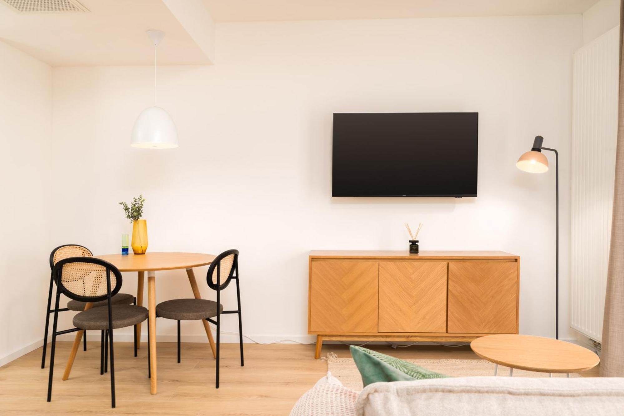 Limehome Vienna Favoritenstr. Rom bilde