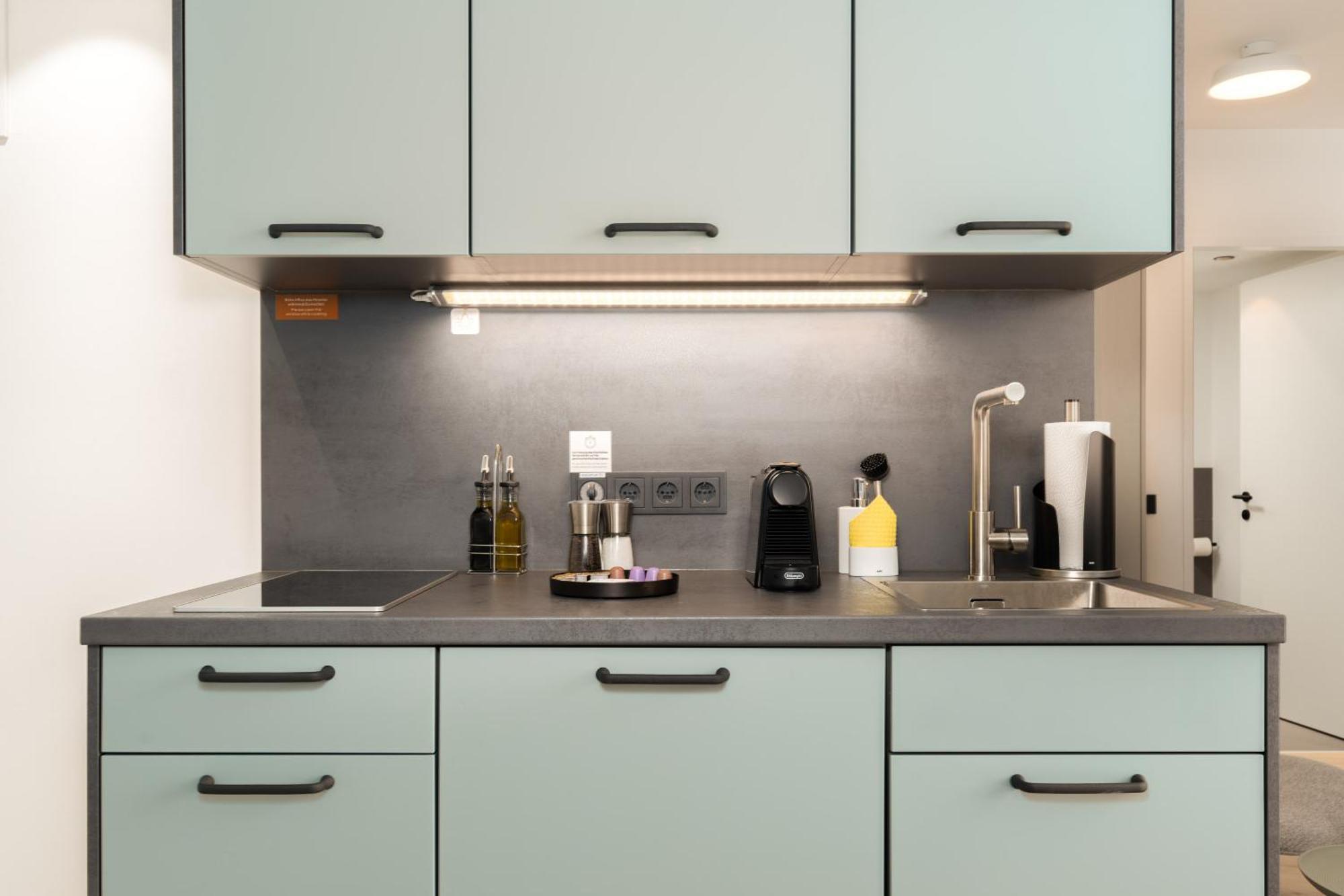 Limehome Vienna Favoritenstr. Rom bilde