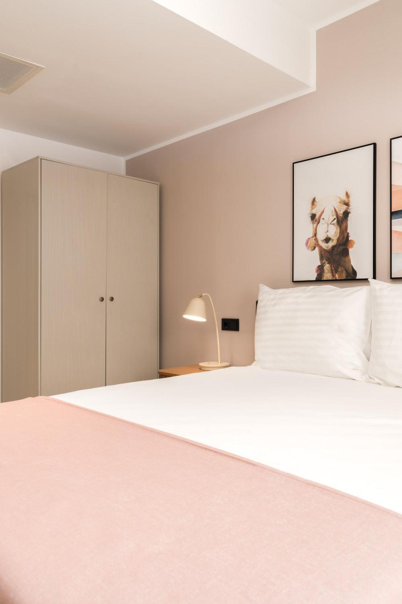 Limehome Vienna Favoritenstr. Rom bilde