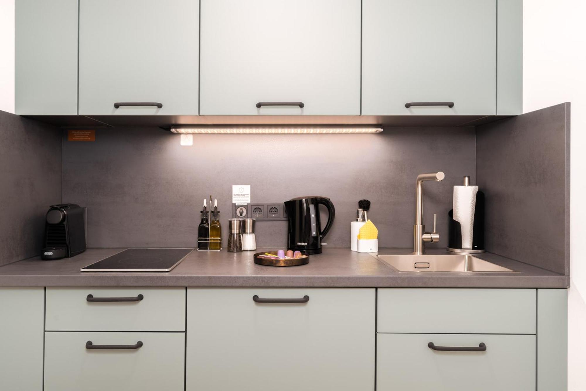 Limehome Vienna Favoritenstr. Rom bilde