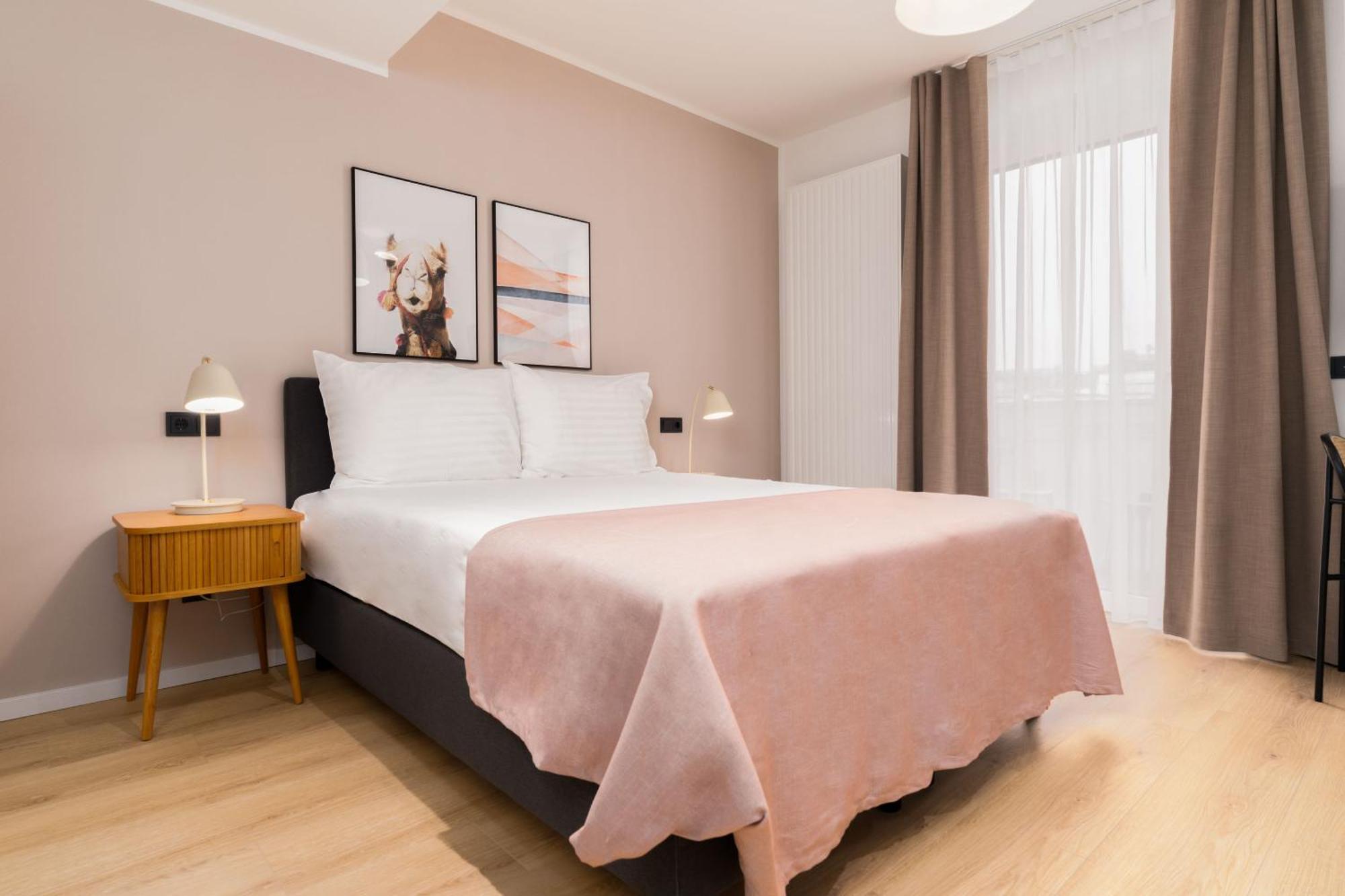 Limehome Vienna Favoritenstr. Rom bilde
