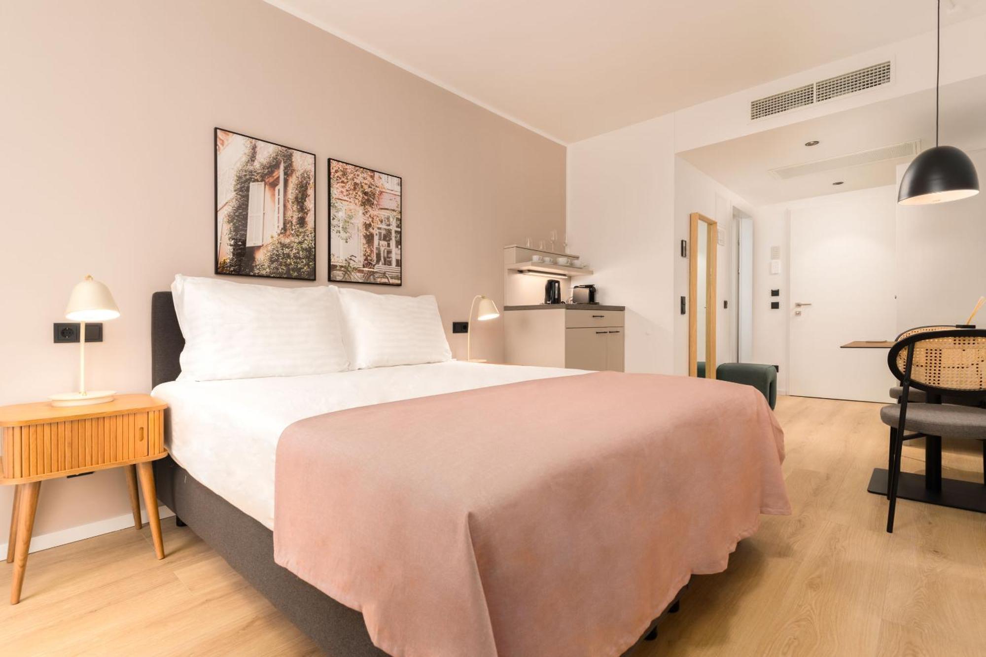Limehome Vienna Favoritenstr. Rom bilde