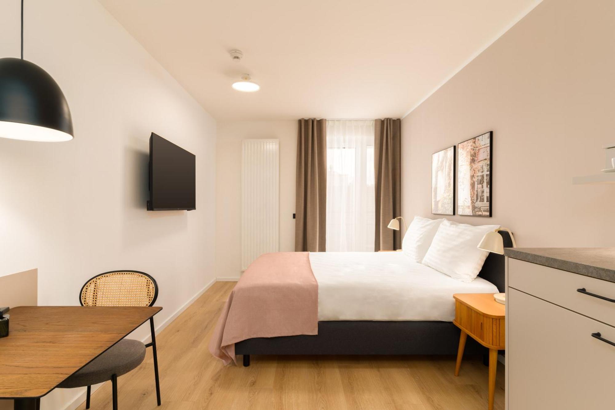 Limehome Vienna Favoritenstr. Rom bilde