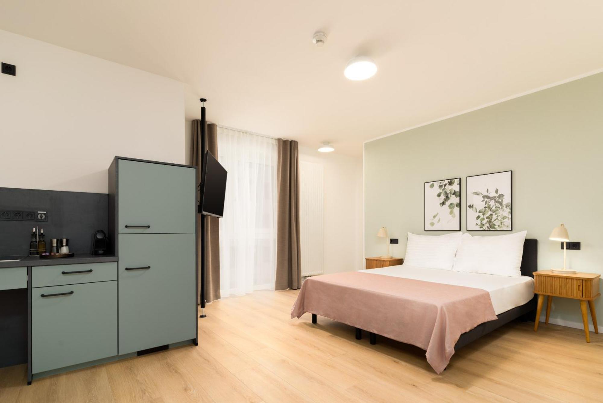 Limehome Vienna Favoritenstr. Rom bilde