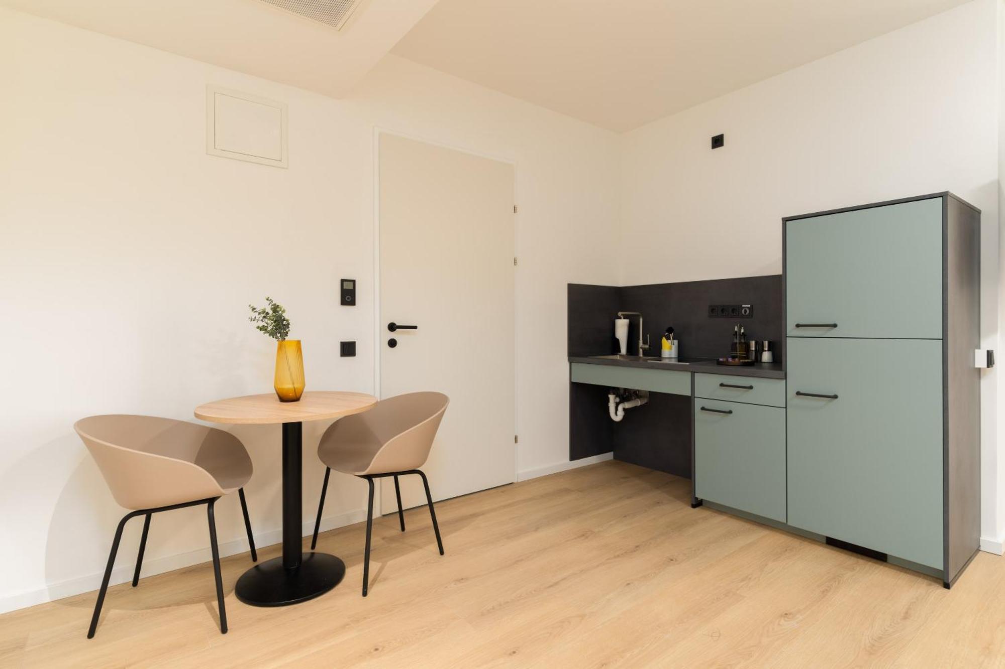 Limehome Vienna Favoritenstr. Rom bilde